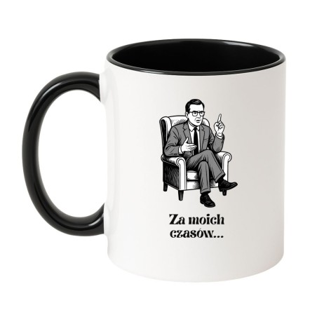 Kubek biało-czarny 330 ml z ilustracją mężczyzny w fotelu – idealny do biura