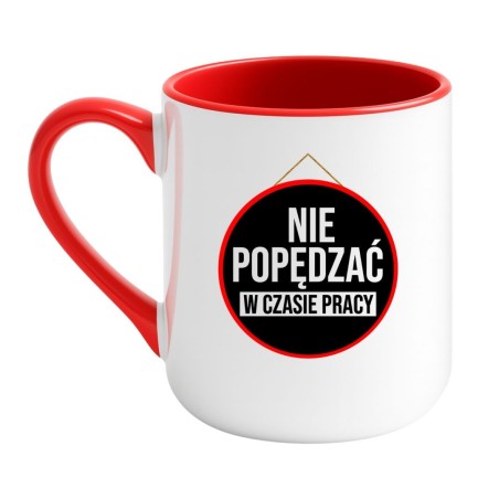 Kubek elegancki biało-czerwony 330 ml z hasłem o pracy – idealny dla pracowników