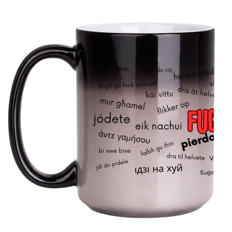 Magiczny kubek do kawy w stylu ironicznego manifestu