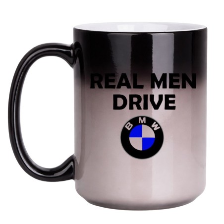 KUBEK "REAL MEN DRIVE BMW" DUŻY MAGICZNY