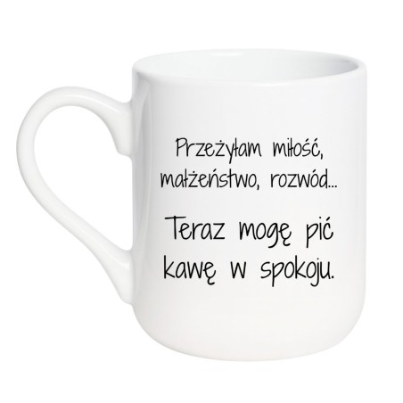 kubek z ironicznym tekstem dla kobiety zaczynającej nowy etap życia