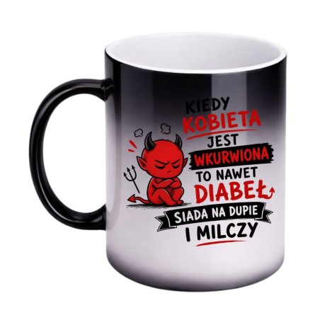 Magiczny kubek bez cenzury zmieniający kolor dla kobiety z dystansem