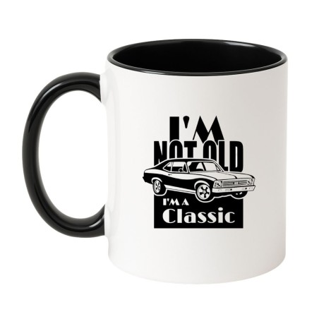 Kubek biało-czarny 330 ml z hasłem „I’m not old, I’m a classic” w stylu motoryzacyjnym.