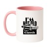 Kubek biało-różowy 330 ml z nadrukiem „I’m not old, I’m a classic” i samochodem klasycznym.
